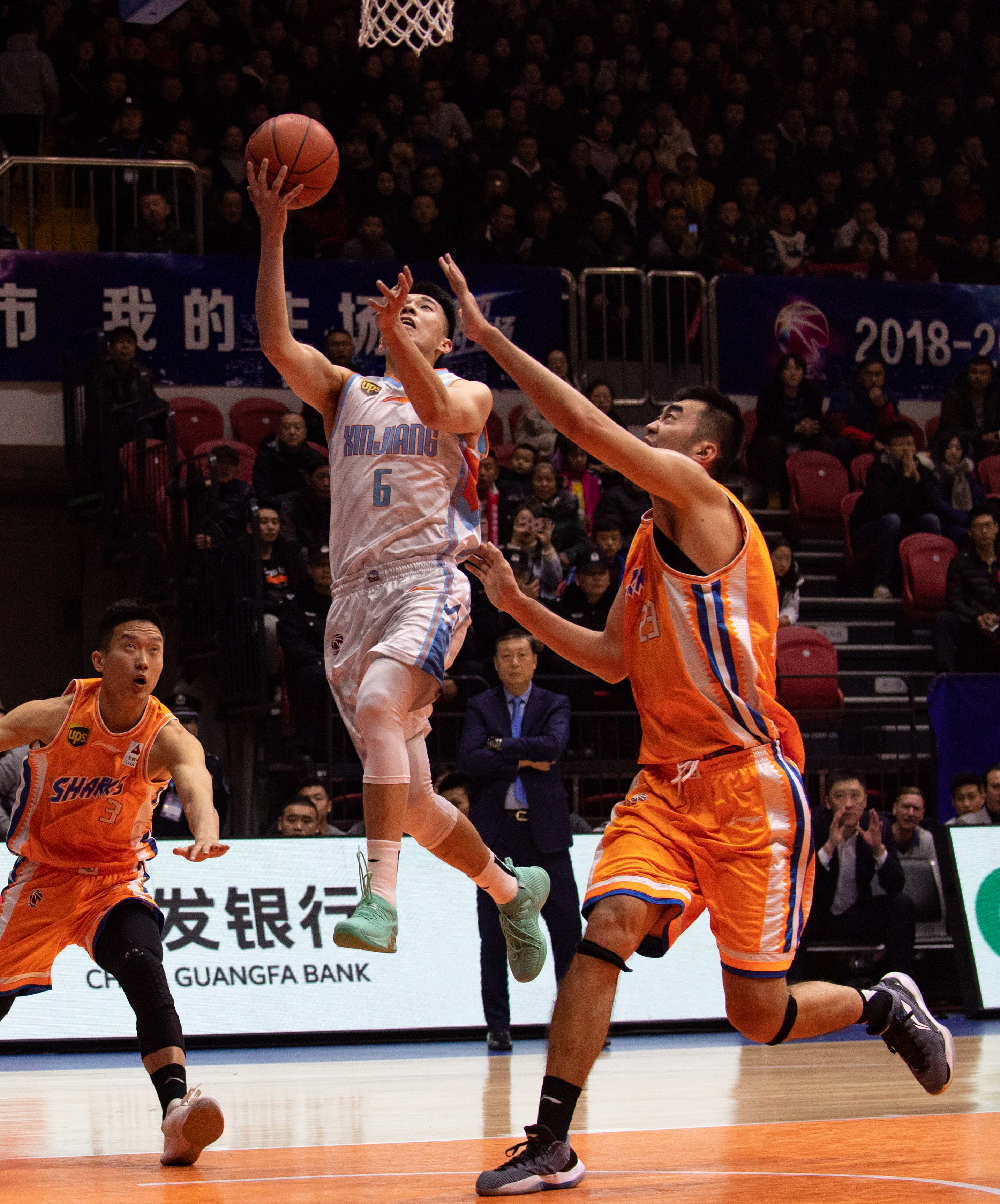 与拜仁的阵 与拜仁的阵