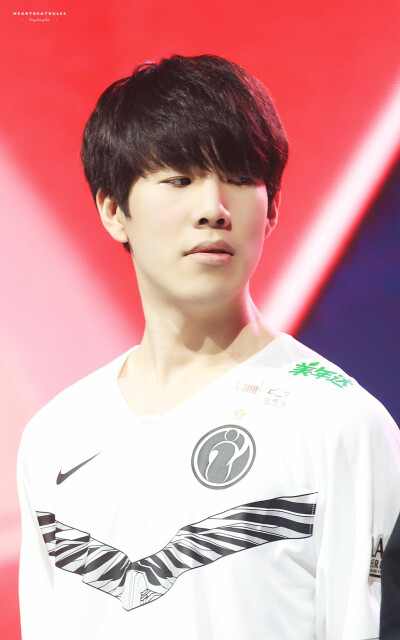 强烈关注 强烈关注