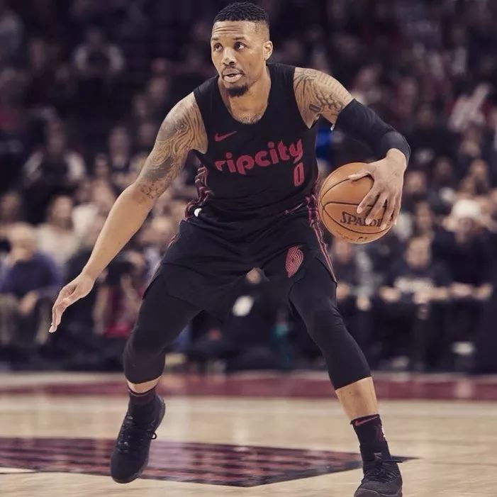 始终保持在 始终保持在