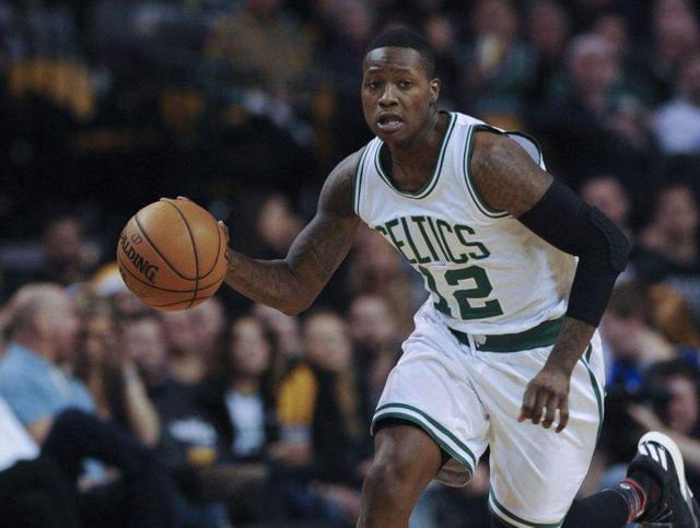 对于球员个 对于球员个